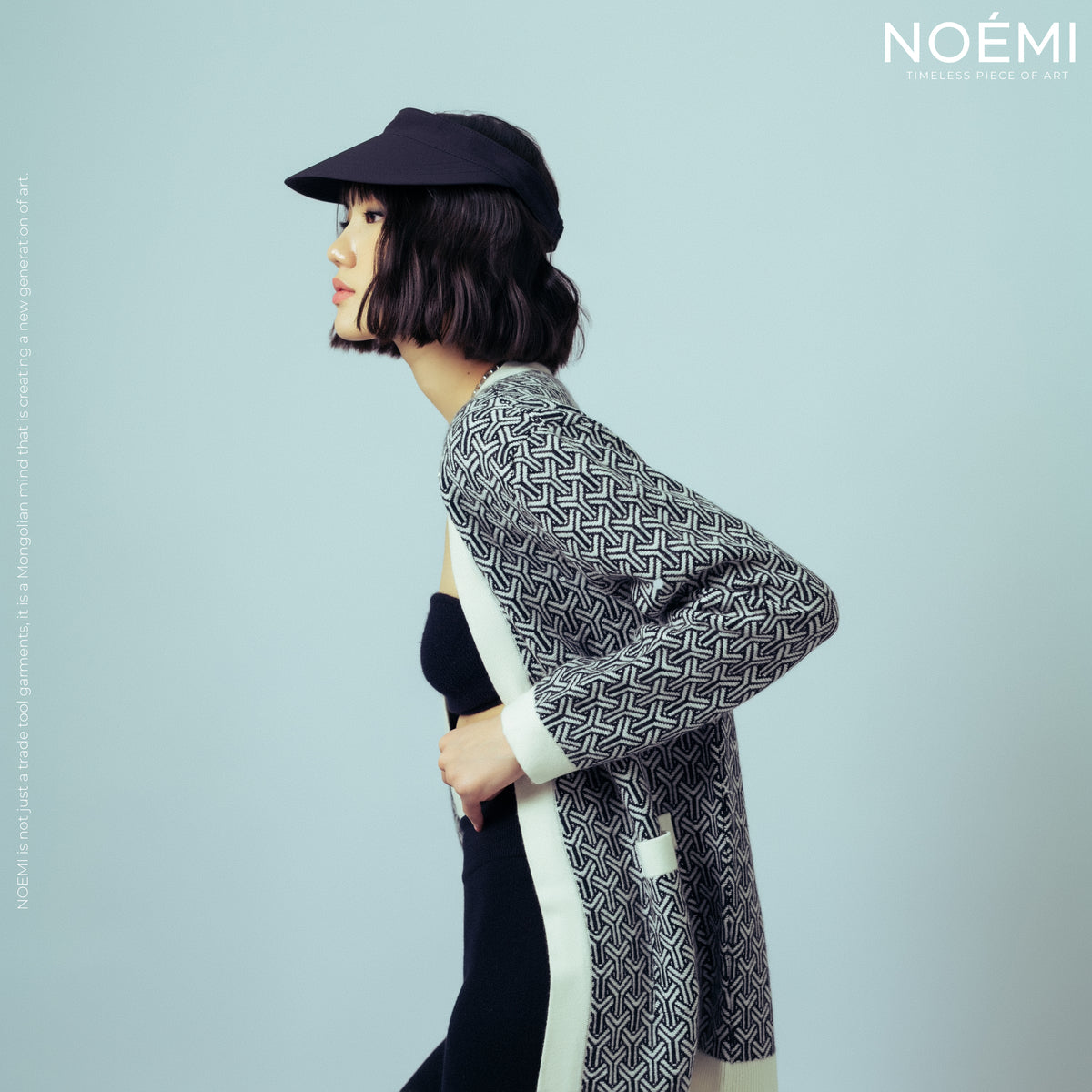 Oversize V-Neck Cardigan